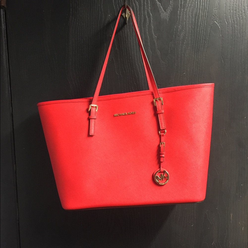 Michael Kors jet set tote